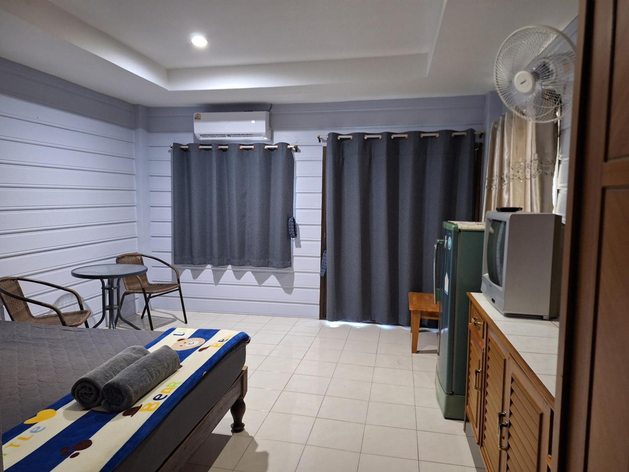 Phonsomboon Guesthouse Ko Tao Buitenkant foto